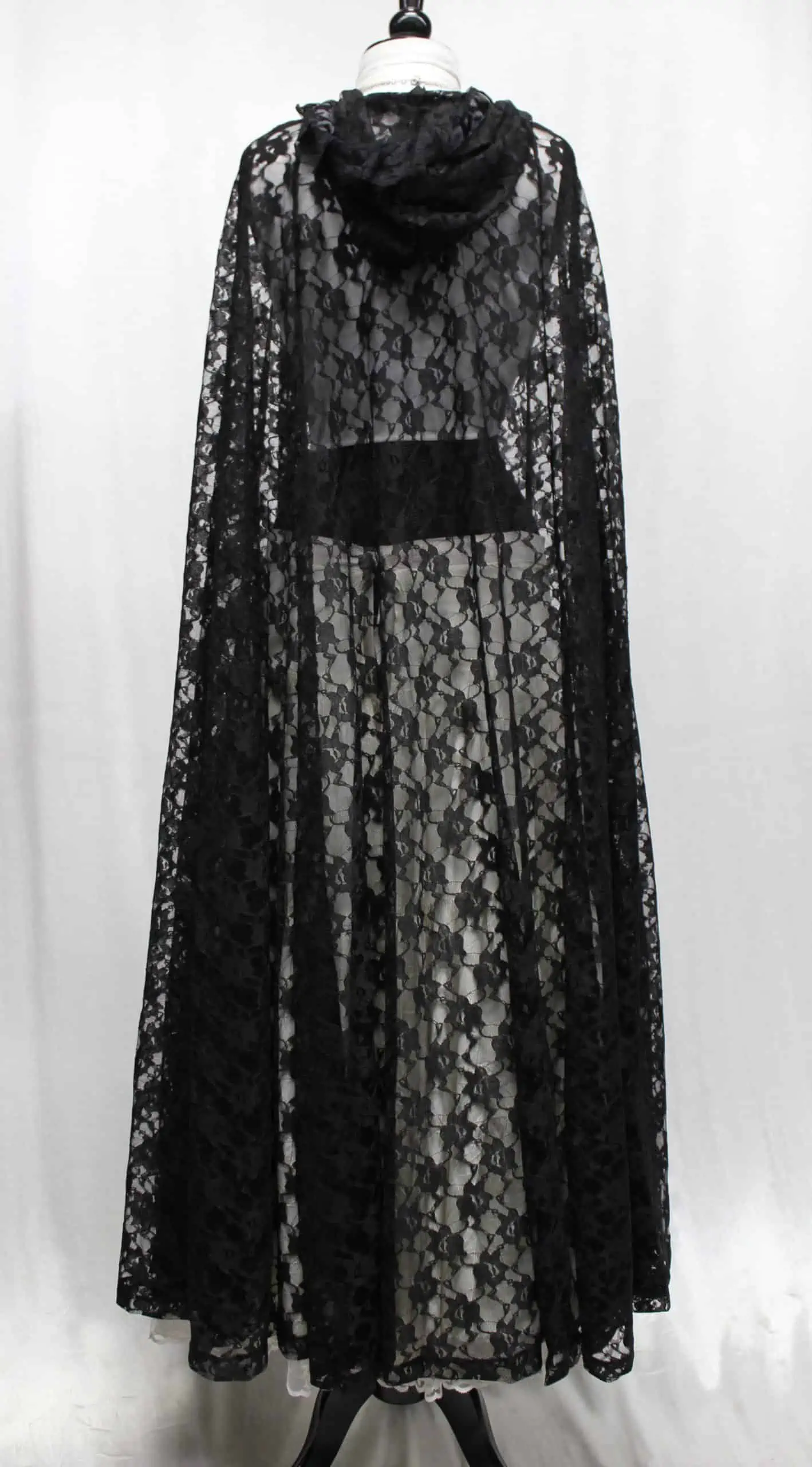 LACE CAPE - BLACK LACE - ONE SIZE - Shrine of Hollywood